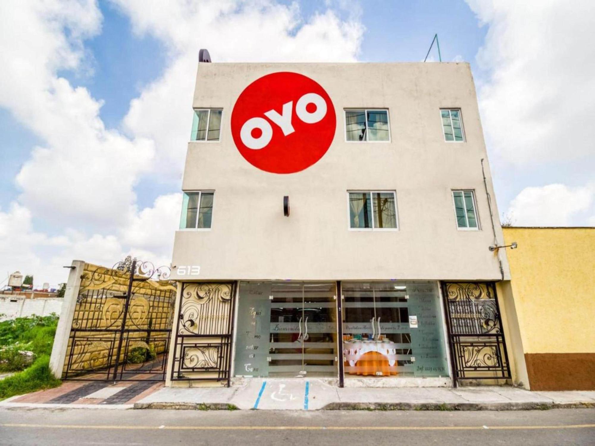 Oyo Hotel Familiar Tollan โชลูลา ภายนอก รูปภาพ