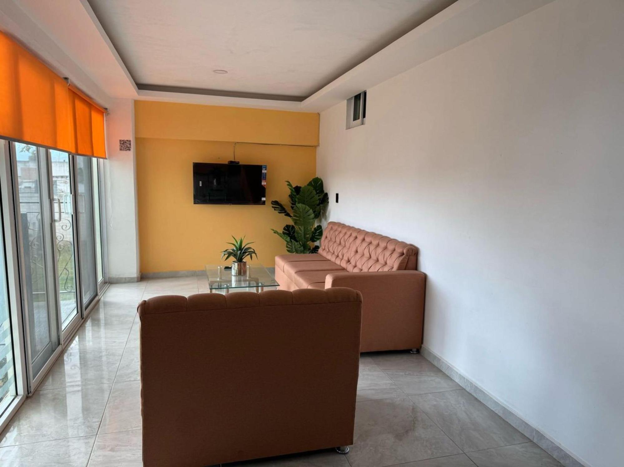 Oyo Hotel Familiar Tollan โชลูลา ภายนอก รูปภาพ